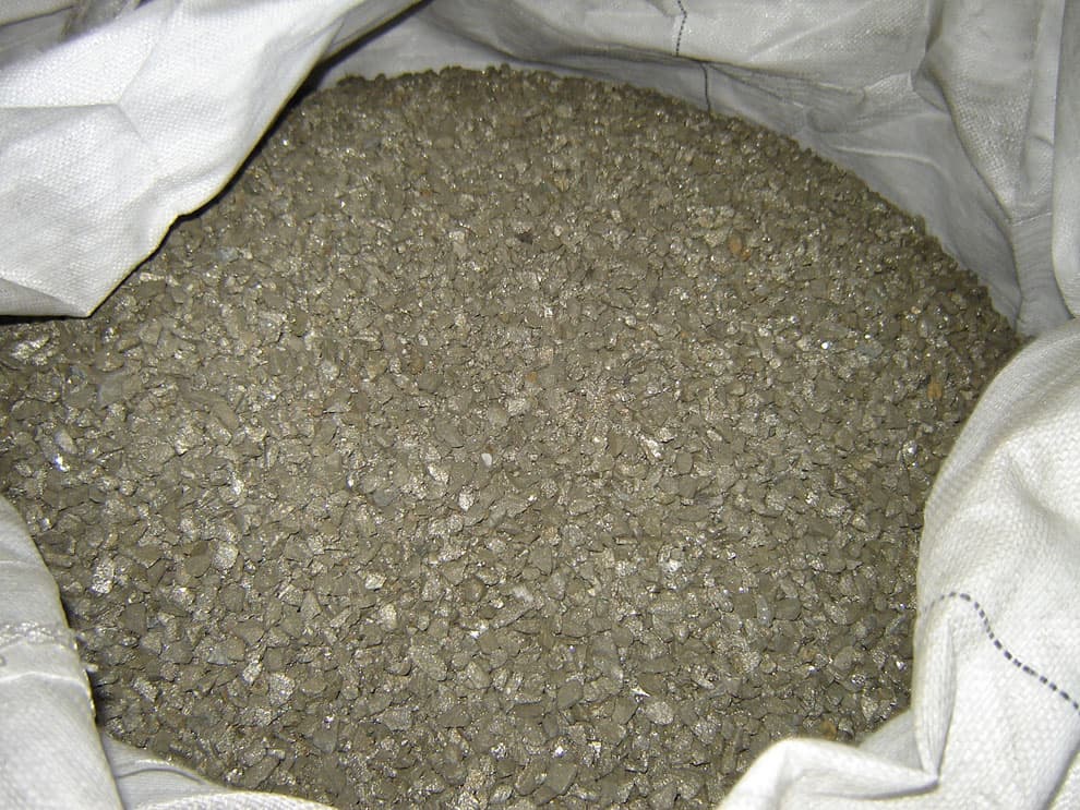 pyrite-FeS2- iron sulfide-ferrous disulfide-pyrrhotite-ferro sulphur-piryte-FeS